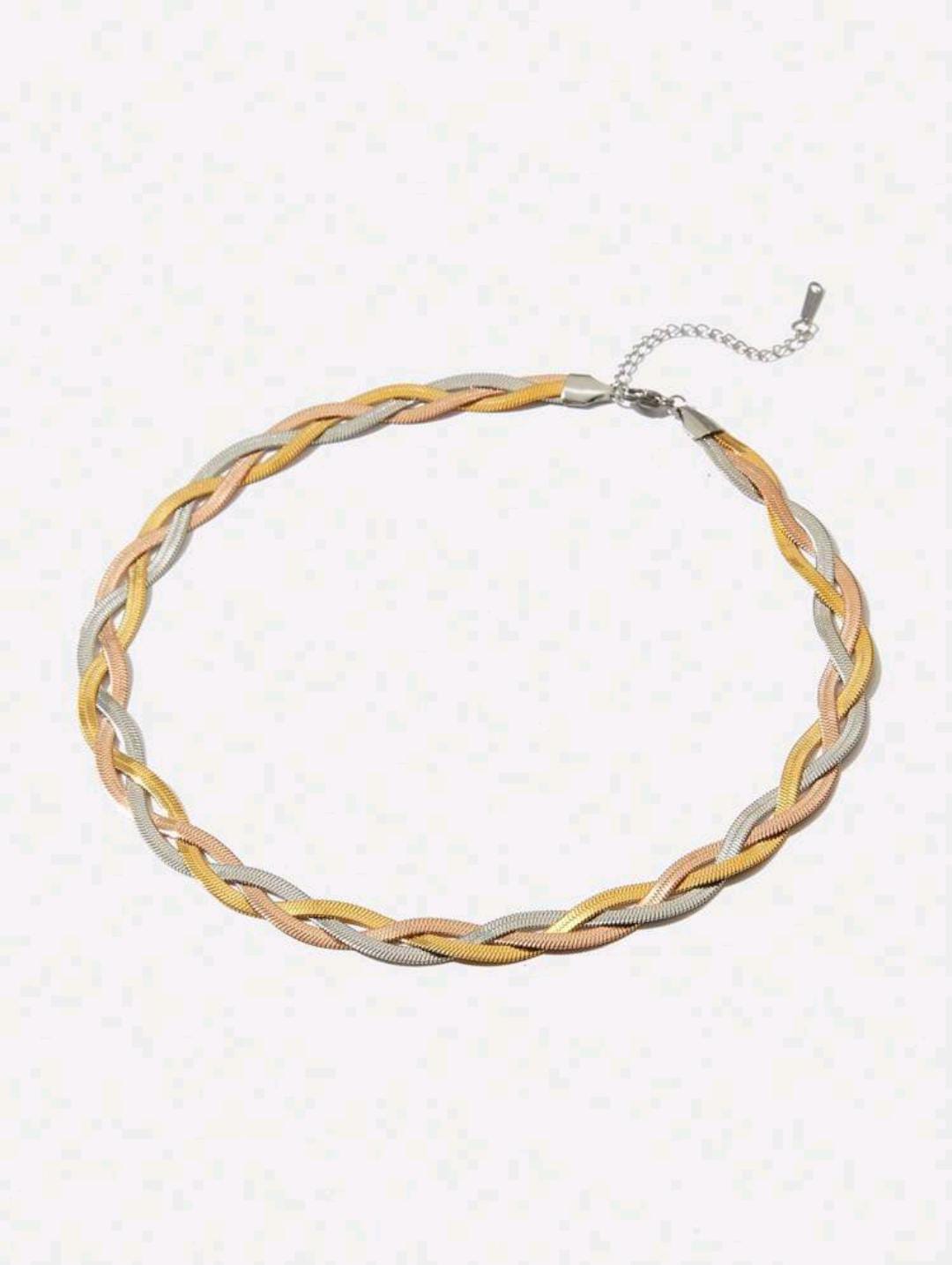 Collar trenzado de cadena de serpiente